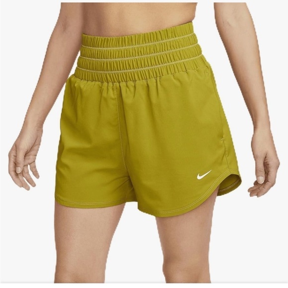 Nike One Women's Dri FIT Ultra High Waisted 3" Brief Lined Shorts size medium - Picture 1 of 8